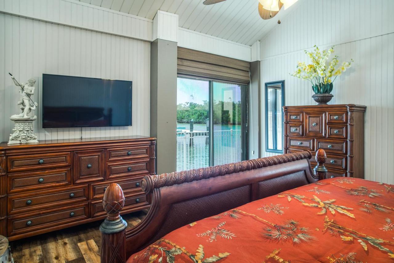 The Boathouse Motel Marco Island Bagian luar foto