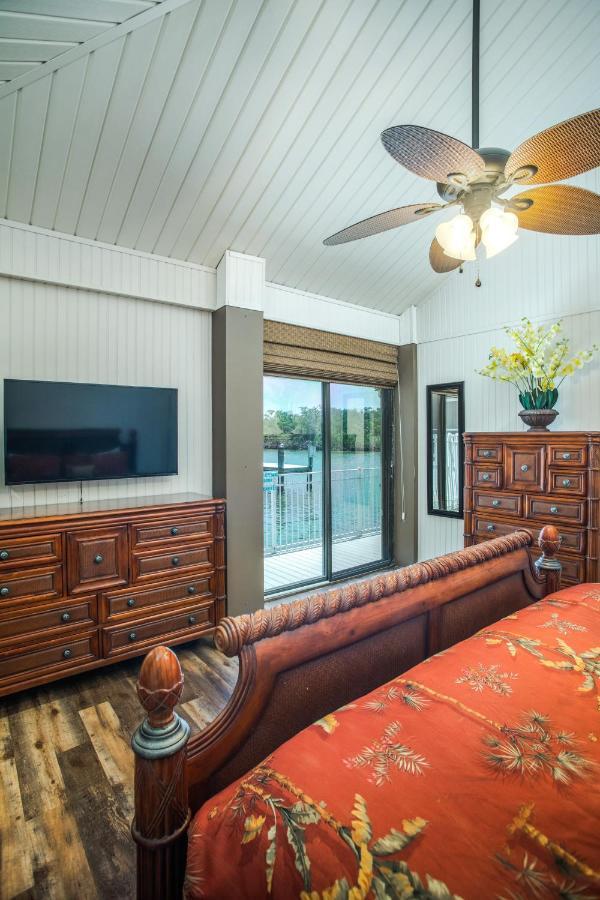 The Boathouse Motel Marco Island Bagian luar foto