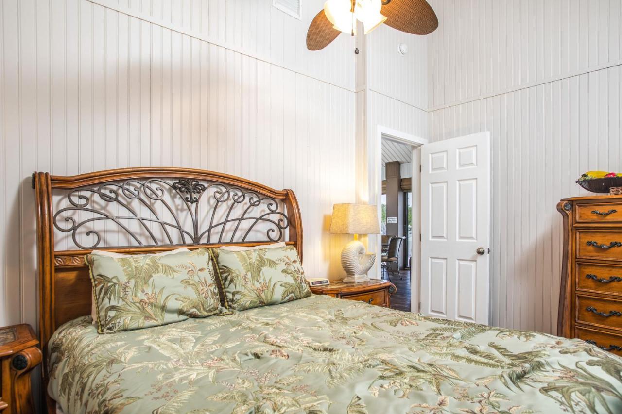 The Boathouse Motel Marco Island Bagian luar foto
