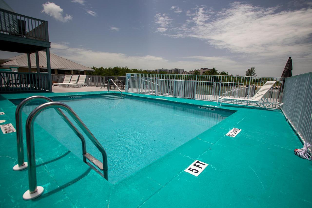 The Boathouse Motel Marco Island Bagian luar foto